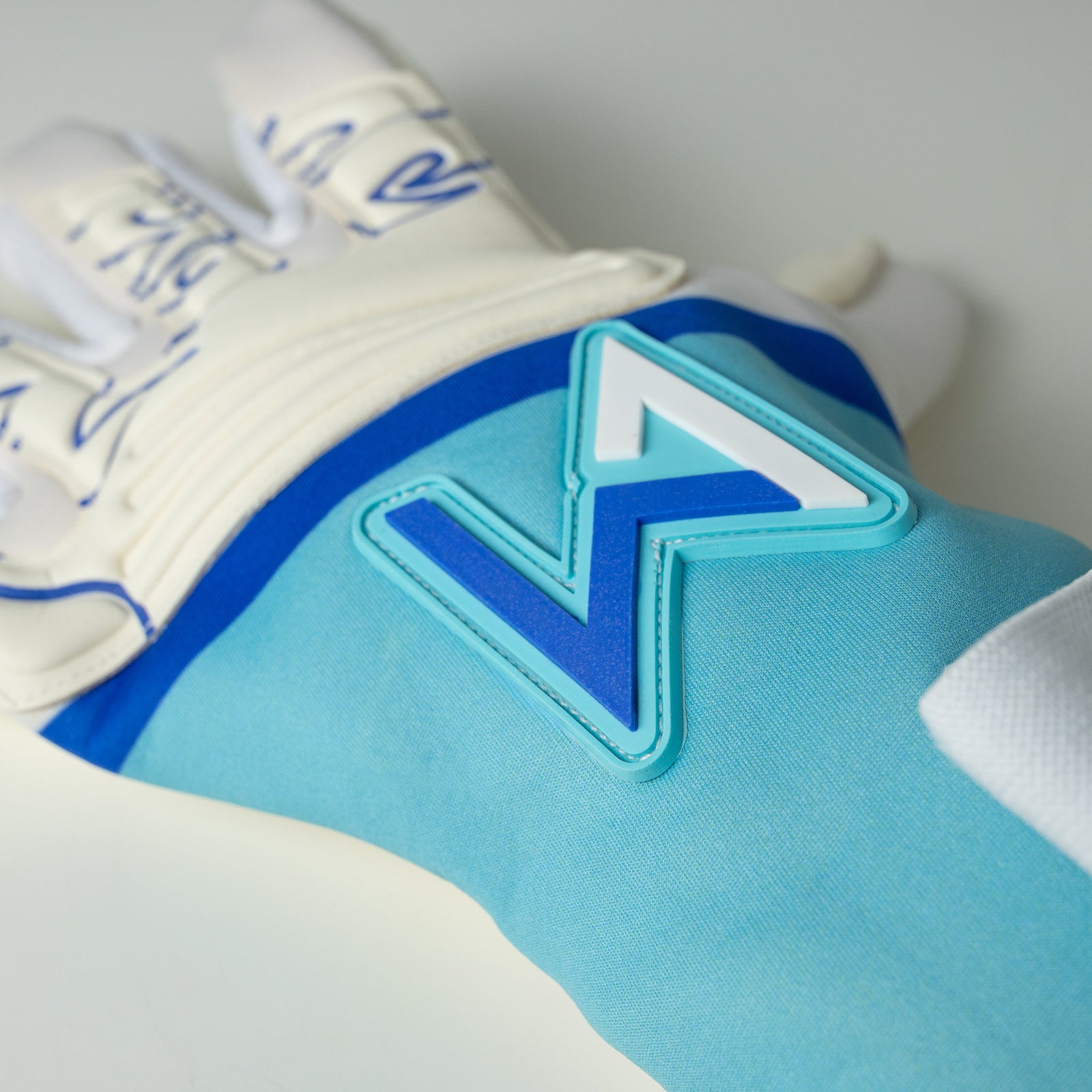 W1 Fuego Blue