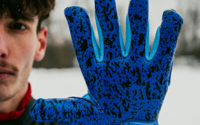 Lateks w&nbsp;rękawicach bramkarskich – jakie są&nbsp;rodzaje i&nbsp;czym się różnią?